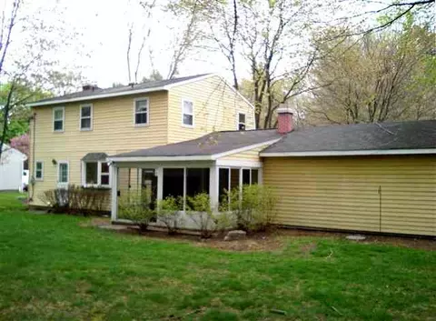 74 Carstead Dr, Slingerlands, NY 12159 photo 4