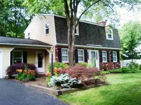 74 Carstead Dr, Slingerlands, NY 12159 photo 1