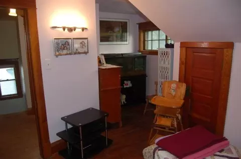 863 Thompson St, Schenectady, NY 12306 photo 8