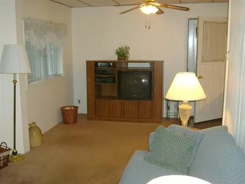 305 11th St, Schenectady, NY 12306 photo 5