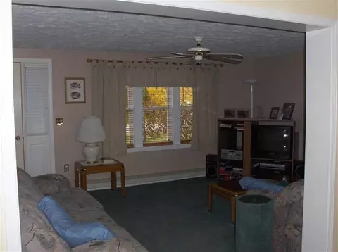 110 Pilling Dr, Fonda, NY 12068 photo 3