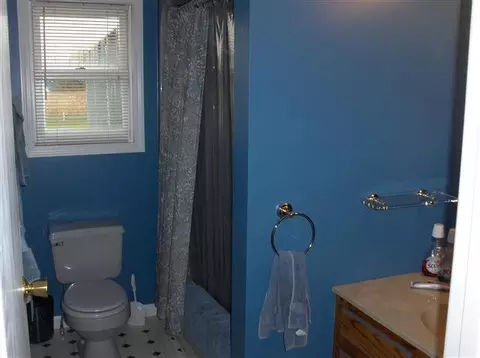 110 Pilling Dr, Fonda, NY 12068 photo 6