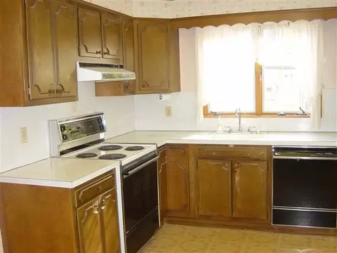 1297 Keyes Ave, Schenectady, NY 12309 photo 8