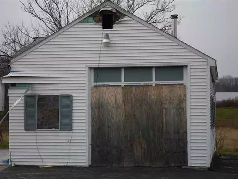 775 River Rd, Glenmont, NY 12077 photo 5