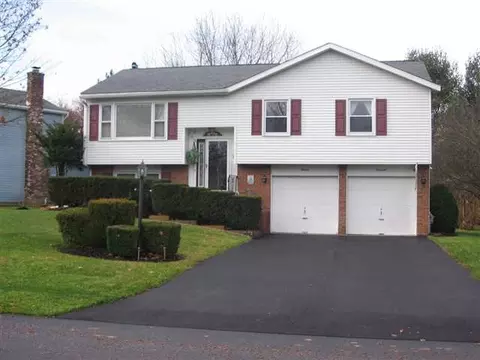 11 Windmill Dr, Glenmont, NY 12077 photo 1