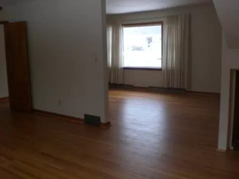 214 Marshall Ave, Schenectady, NY 12304 photo 9