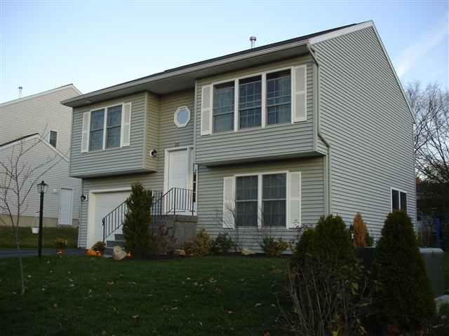 Join Me Red 20 Red Oak Dr, Schenectady, NY 12302 | 12 Photos - Movoto