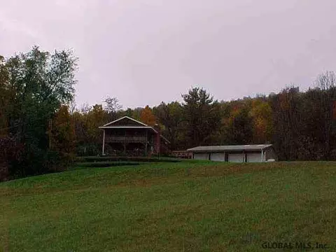 109 Roberts Rd, Hampton, NY 12837 photo 1
