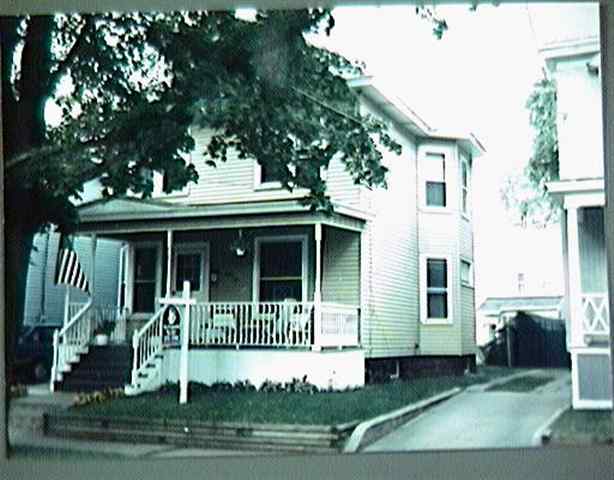 31 James St, Schenectady, NY 12304 photo 1