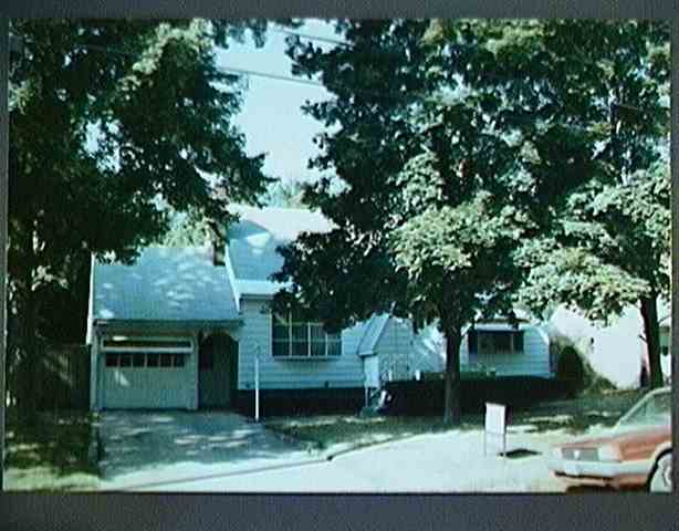 1104 Eugene Dr, Schenectady, NY 12303 photo 1