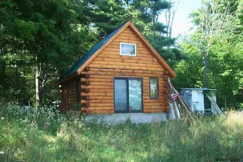 207 South Rd, Hampton, NY 12837 photo 1