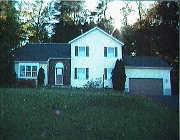 60 Chestnut La, Schenectady, NY 12309 photo 1