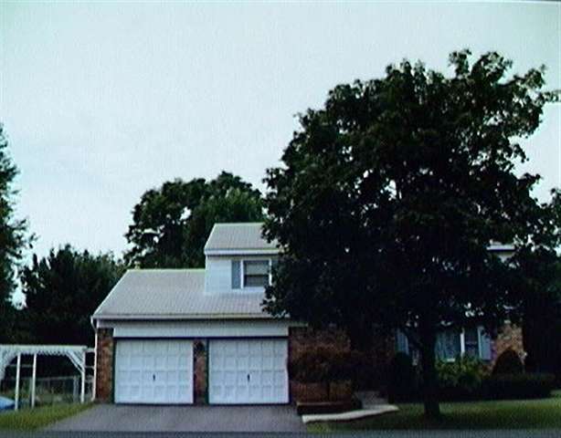 8 Somerset La, Schenectady, NY 12302 photo 1