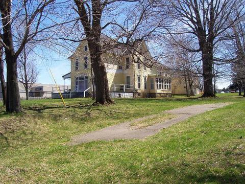 435 E Main St, Pomfret, NY 14063 photo 1