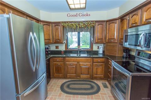 59 E Main St, Corfu, NY 14036 photo 10