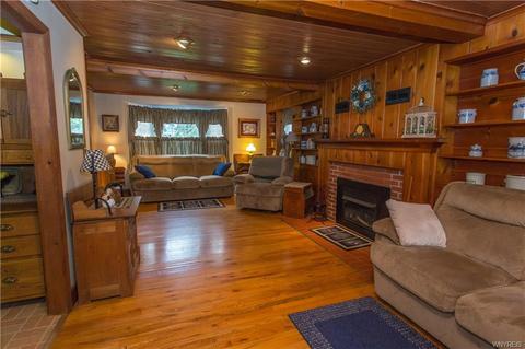 59 E Main St, Corfu, NY 14036 photo 12