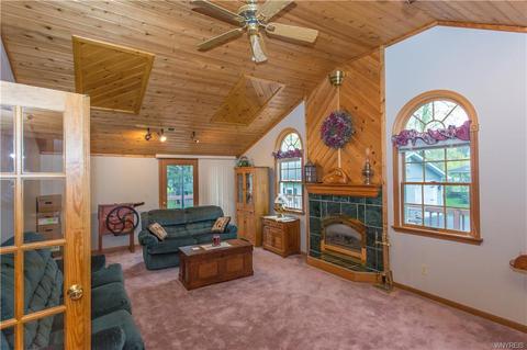 59 E Main St, Corfu, NY 14036 photo 3