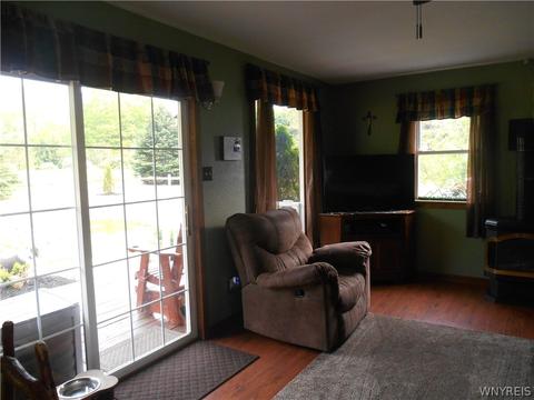 10620 Cagwin Rd, Delevan, NY 14042 photo 9
