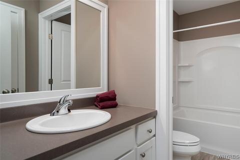 9 Tranquility Trl, Lancaster, NY 14086 photo 12