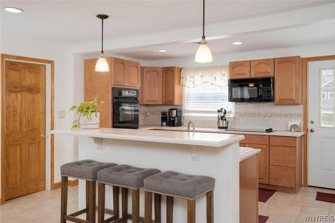 9198 Waterman Rd, Evans, NY 14006 photo 2