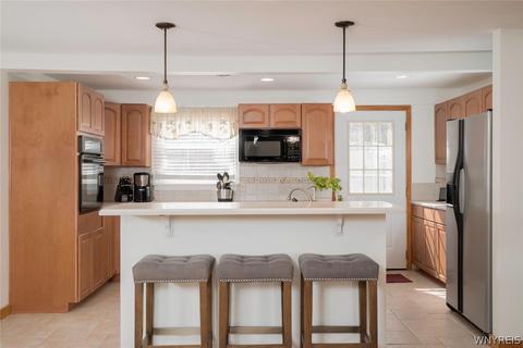 9198 Waterman Rd, Evans, NY 14006 photo 4