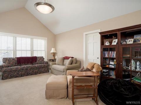 4915 Cloverleaf Ln, Pendleton, NY 14094 photo 15