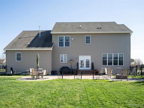 4915 Cloverleaf Ln, Pendleton, NY 14094 photo 20
