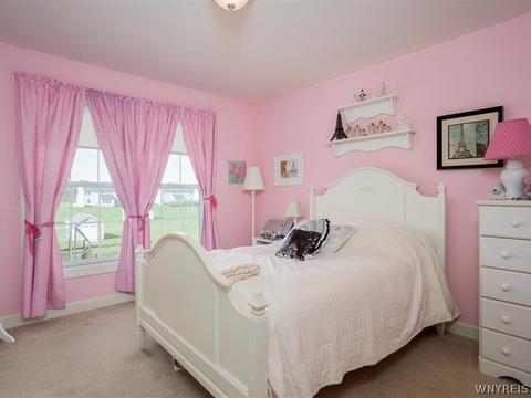 4915 Cloverleaf Ln, Pendleton, NY 14094 photo 17