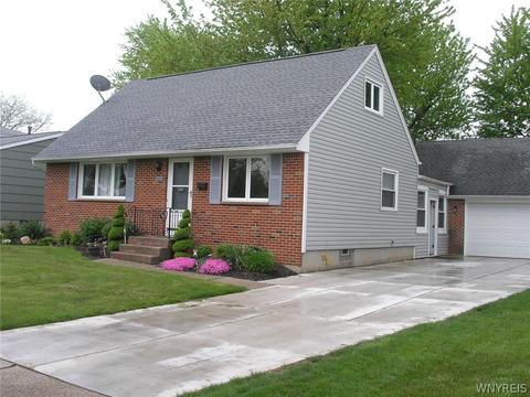 122 Marrano Dr, Depew, NY 14043 photo 2