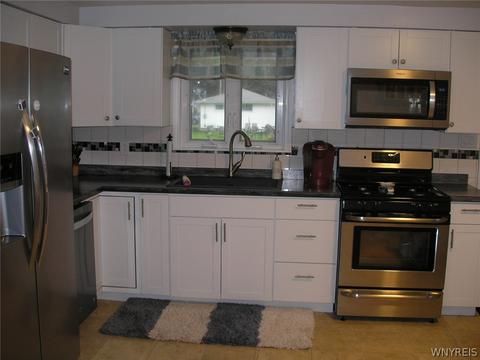 122 Marrano Dr, Depew, NY 14043 photo 6