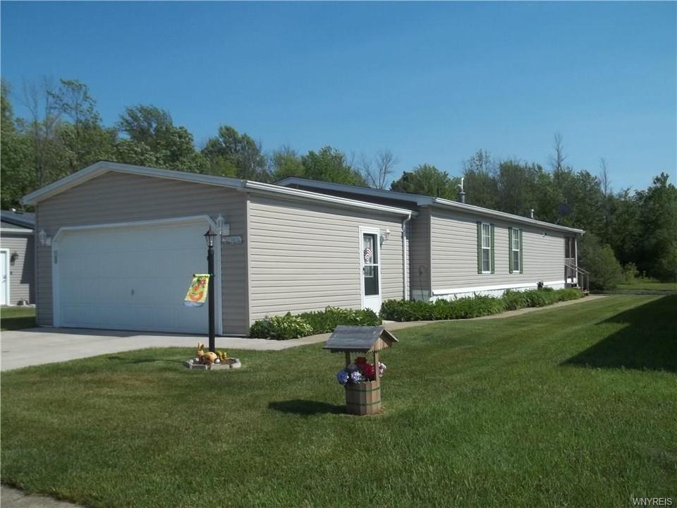 194 Golden Pond Ests, Akron, NY 14001 Movoto