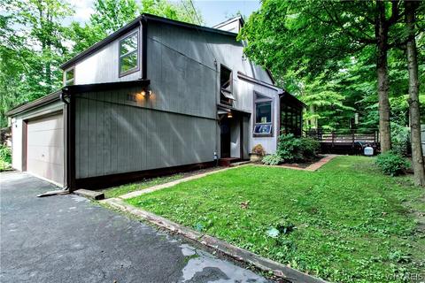 6875 Derby Rd, Evans, NY 14047 photo 5