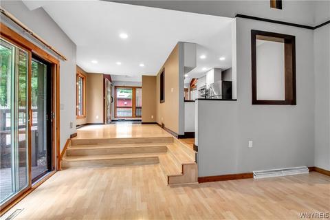 6875 Derby Rd, Evans, NY 14047 photo 10