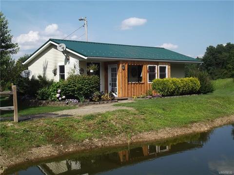 10604 Cagwin Rd, Delevan, NY 14042 photo 1