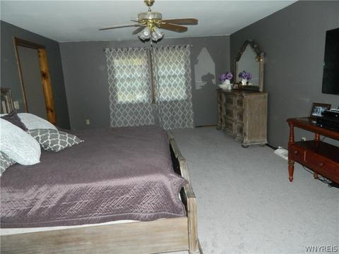 1399 Darlington Dr, Evans, NY 14047 photo 9