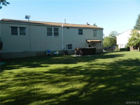 1399 Darlington Dr, Evans, NY 14047 photo 21
