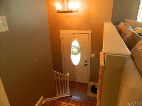 1399 Darlington Dr, Evans, NY 14047 photo 2