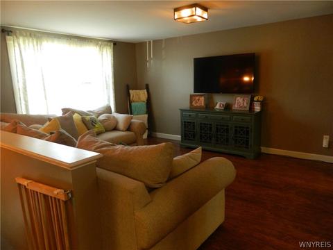 1399 Darlington Dr, Evans, NY 14047 photo 8