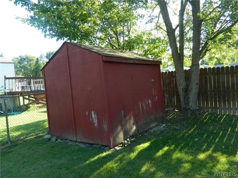 1399 Darlington Dr, Evans, NY 14047 photo 25