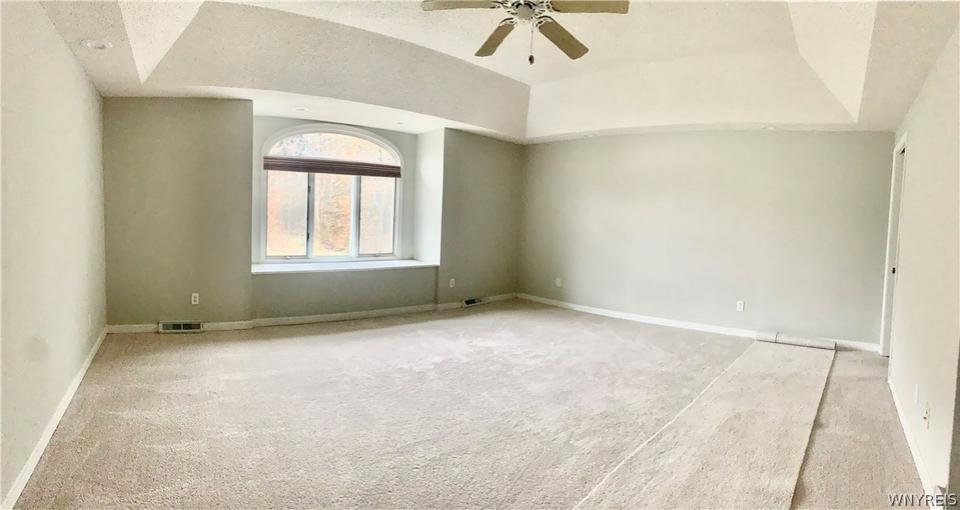 8169 Westphalinger Rd, East Amherst, NY 14051 photo 7