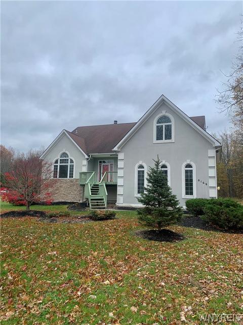 8169 Westphalinger Rd, East Amherst, NY 14051