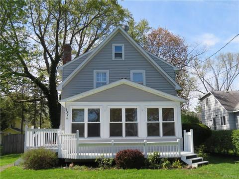 357 Lakeside Rd, Evans, NY 14006 photo 1