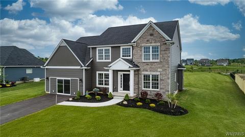 3353 Cross Crk, Hamburg, NY 14075