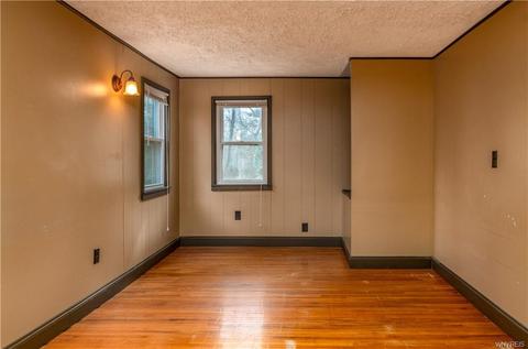 9388 Jamestown St, Evans, NY 14006 photo 14