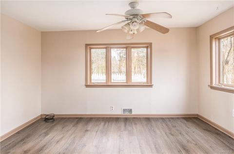9388 Jamestown St, Evans, NY 14006 photo 8