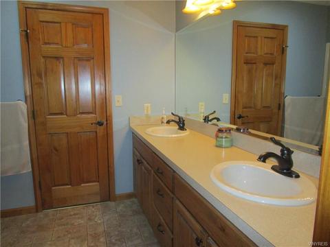 4480 Keller Rd, Delevan, NY 14042 photo 8