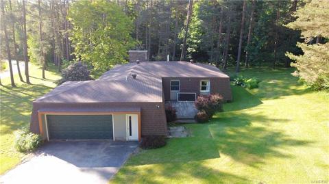 7 Maiden Ln, Java, NY 14113 photo 11