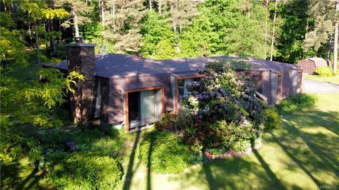 7 Maiden Ln, Java, NY 14113 photo 2