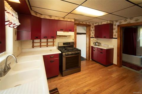 607 W Henley St, Olean, NY 14760 photo 8