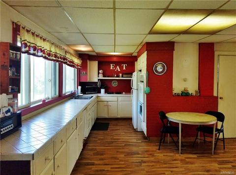 3683 Middle Rd, Dunkirk, NY 14048 photo 13